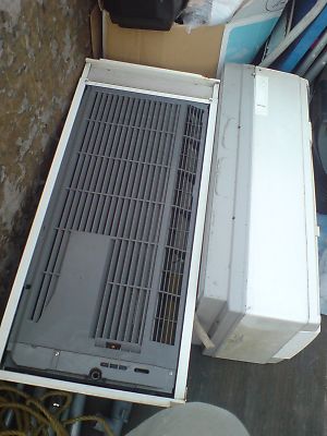 エアコンの回収