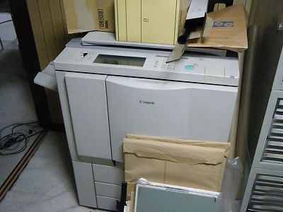 大きな業務用複写機の移動と処分